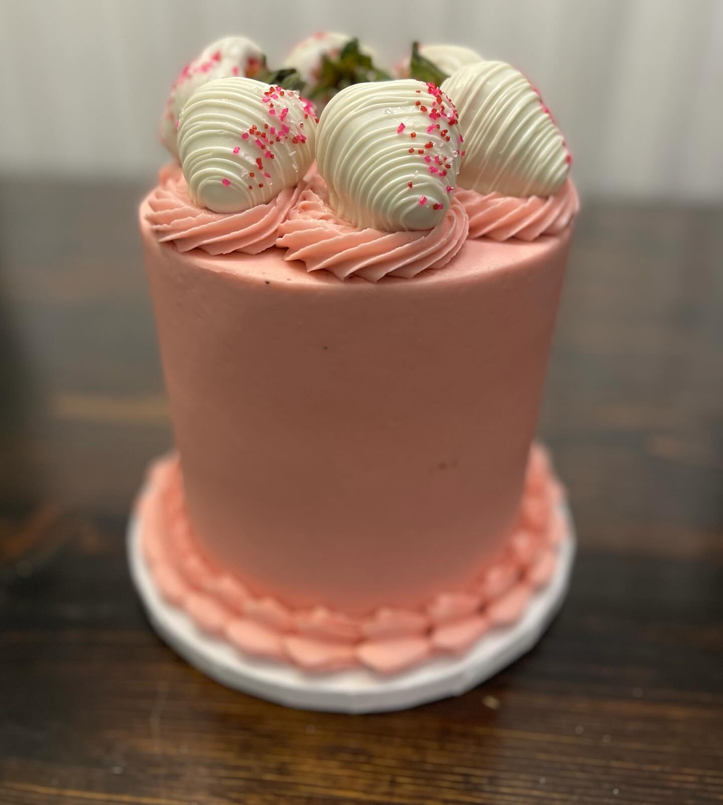 Lexy Strawberry Cake